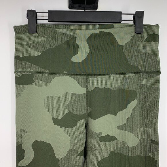Aerie Offline Leggings High Rise 7/8 Green Camo Pull On Short Inseam - Picture 2 of 9